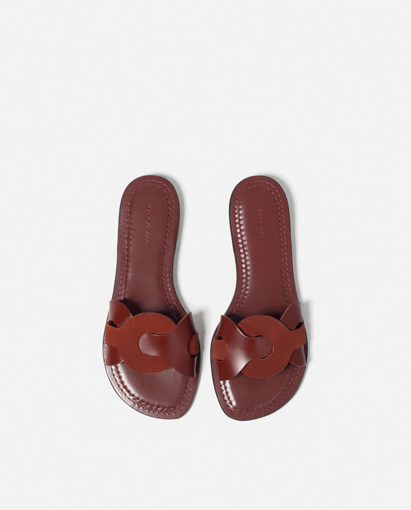 CONTRAST LEATHER SLIDES