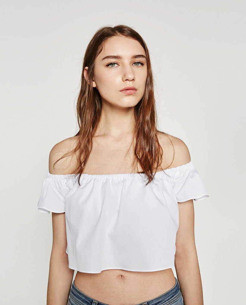 OFF-THE-SHOULDER TOP