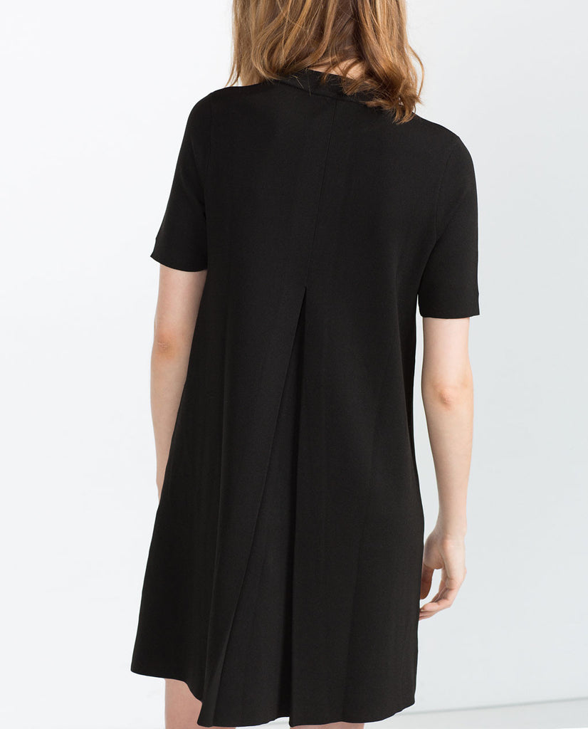 DRESS WITH PLEATED BACK